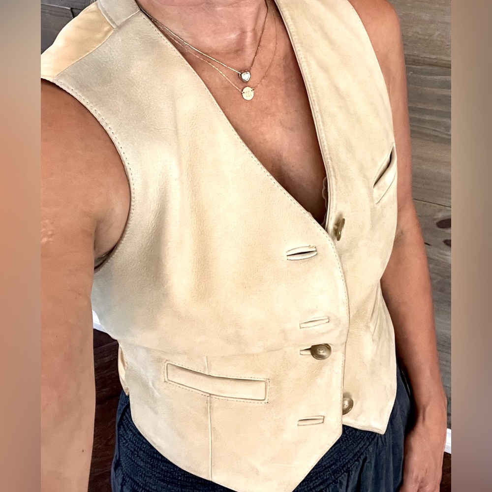 SUEDE LEATHER TOWN & COUNTRY SPRING CLASSIC STYLE LAYERING VEST SIZE SMALL